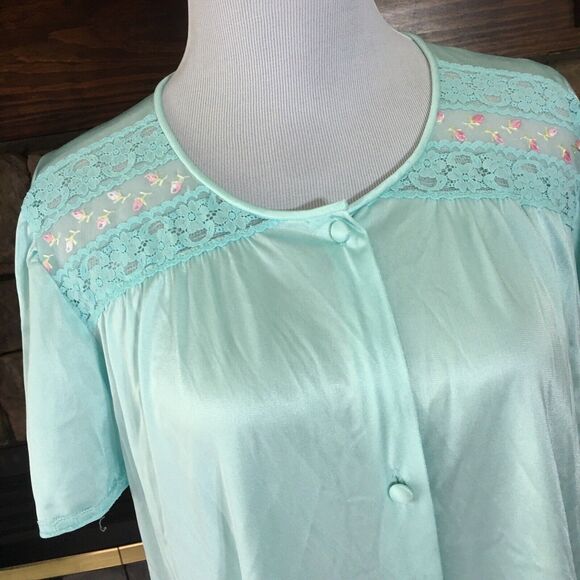 Vintage Vanity Fair Green Satin Pajama Top Button Up Nylon Made In USA Medium - Picture 2 of 11